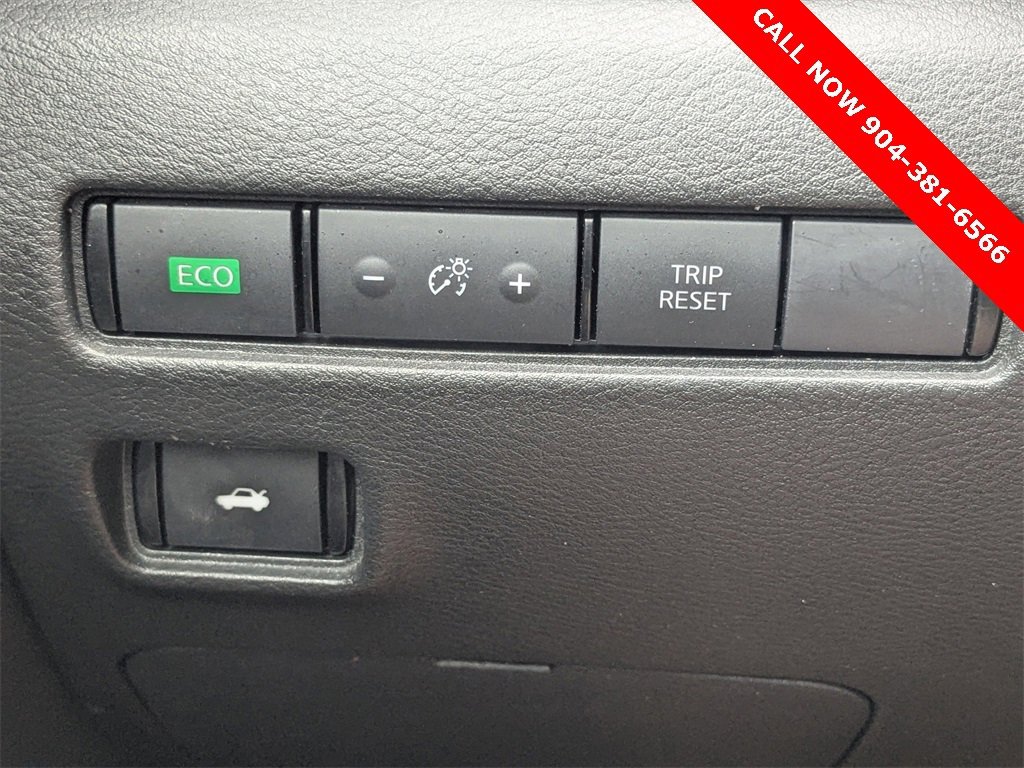 Used 2024 Nissan Sentra SV image 25