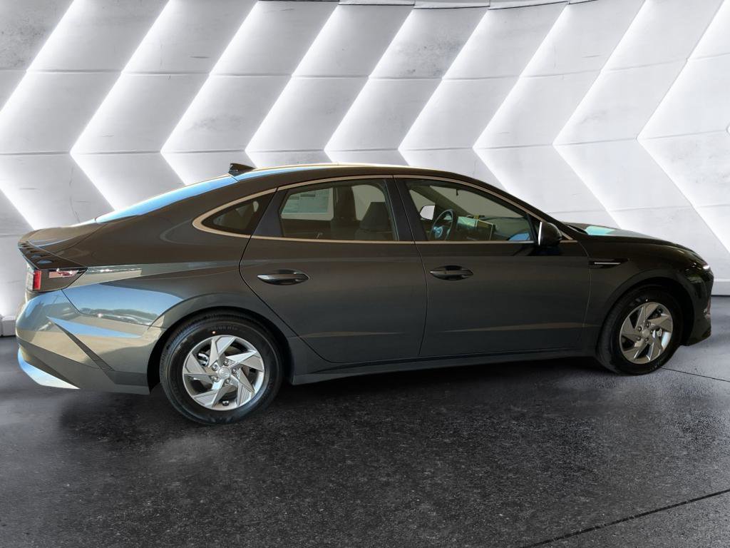 New 2026 Hyundai Sonata SE image 4