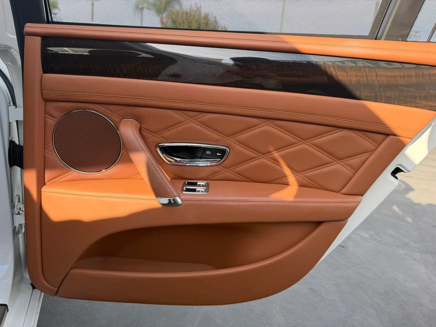 Used 2014 Bentley Flying Spur W12 AWD/4WD image 37