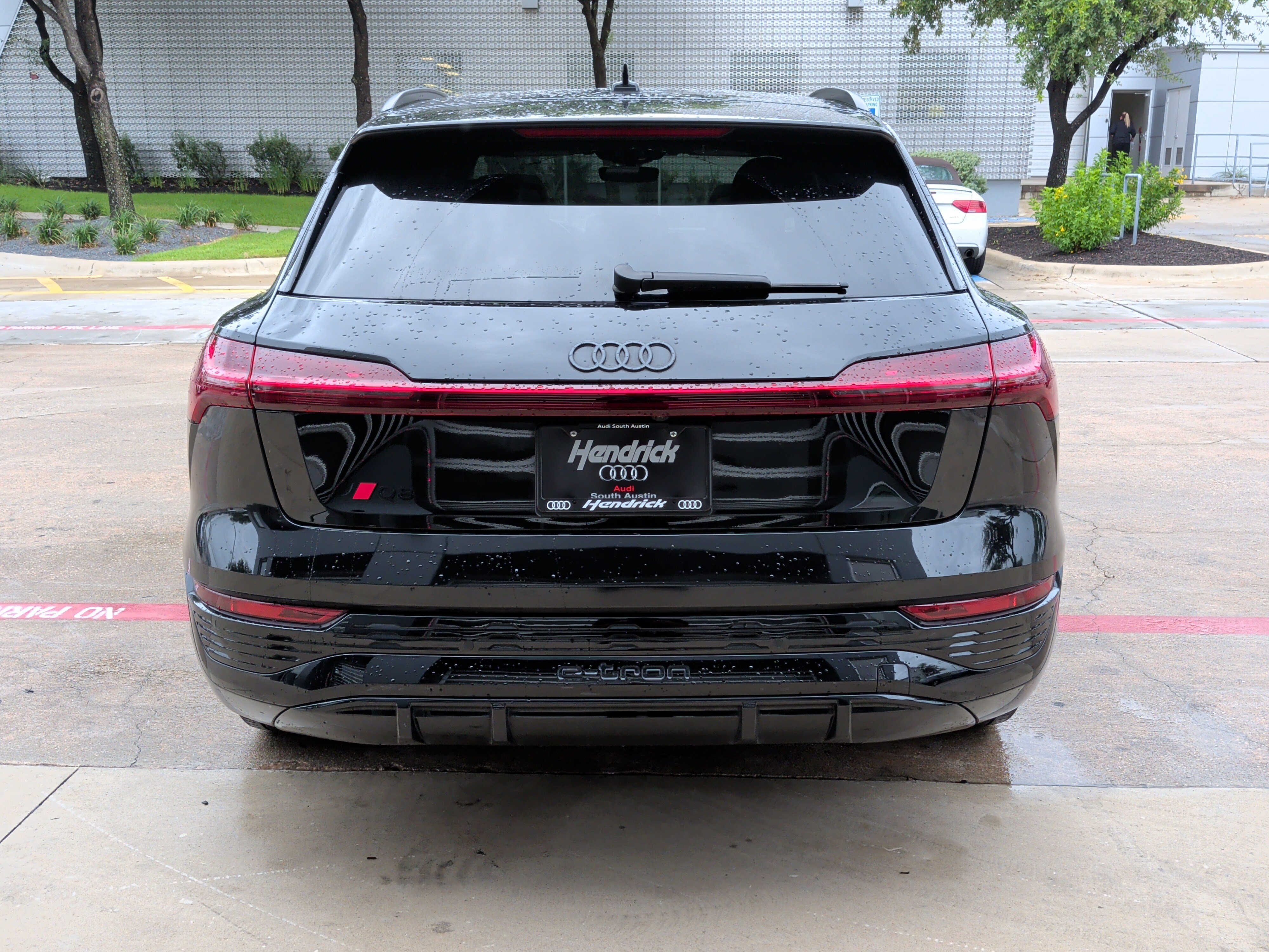Used 2024 Audi Q8 e-tron Prestige w/ Prestige Package AWD/4WD image 9