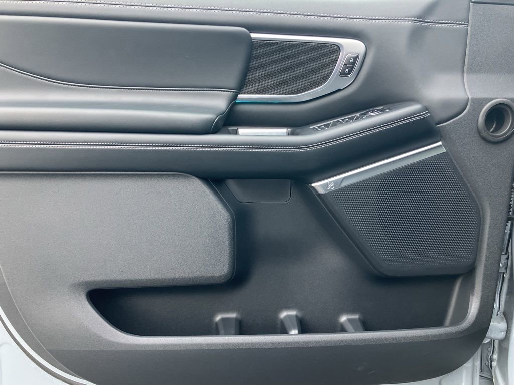 Used 2025 Ford Expedition Max Platinum w/ Stealth Performance Package image 48