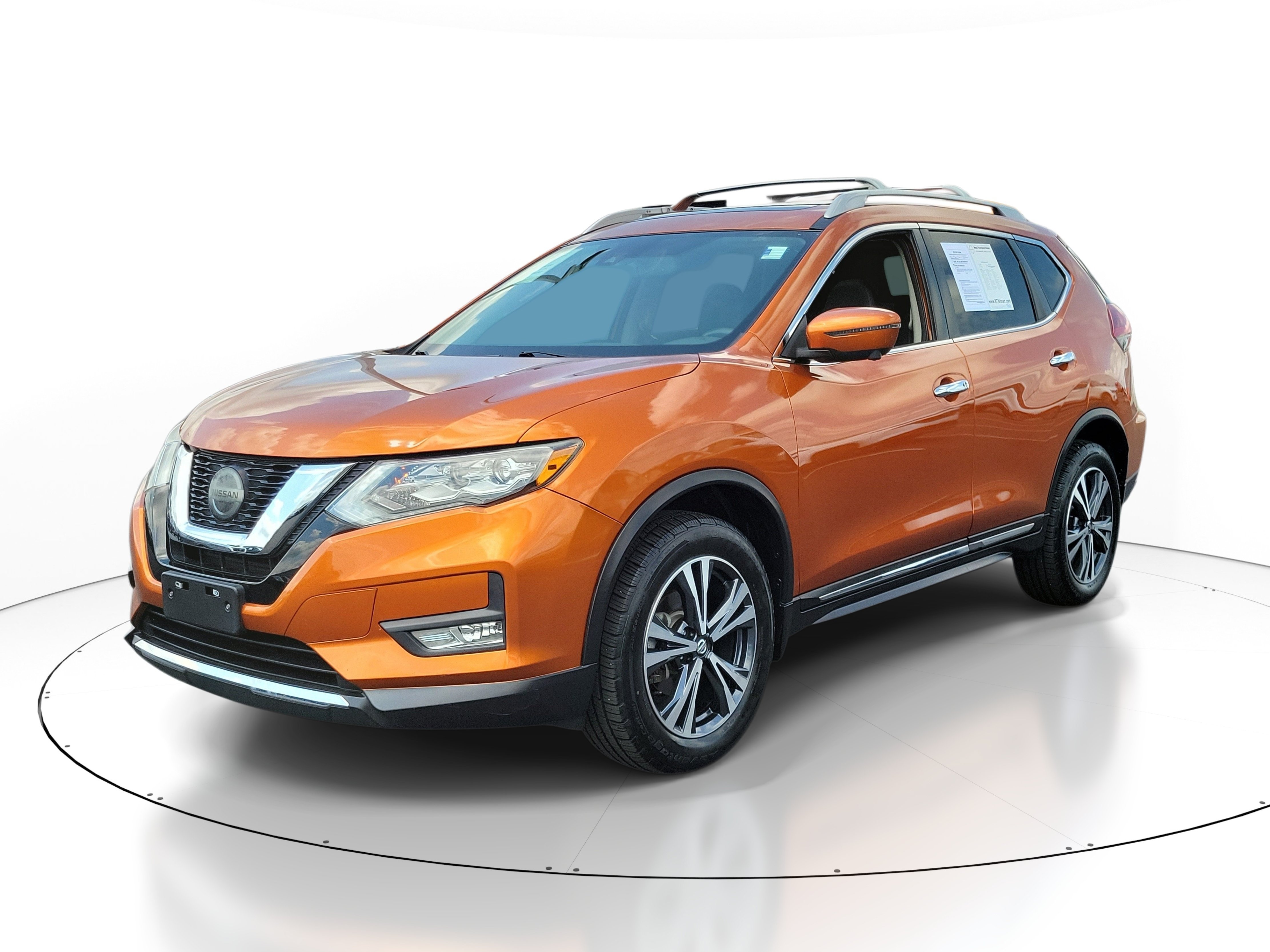 Used 2018 Nissan Rogue SL w/ Premium Package AWD/4WD image 2