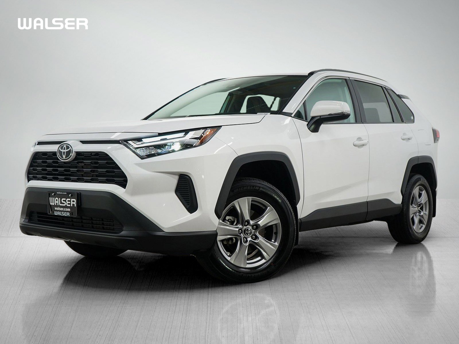 Used 2025 Toyota RAV4 XLE w/ Convenience Package AWD/4WD image 1