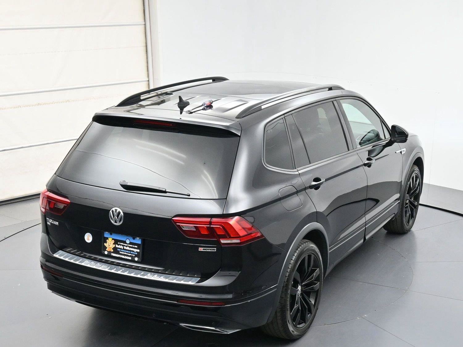 Used 2020 Volkswagen Tiguan SE R-Line AWD/4WD image 33