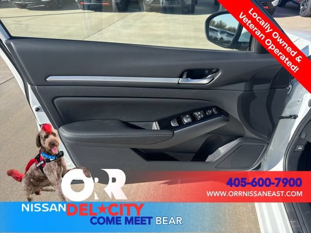New 2025 Nissan Altima 2.5 SL FWD image 15