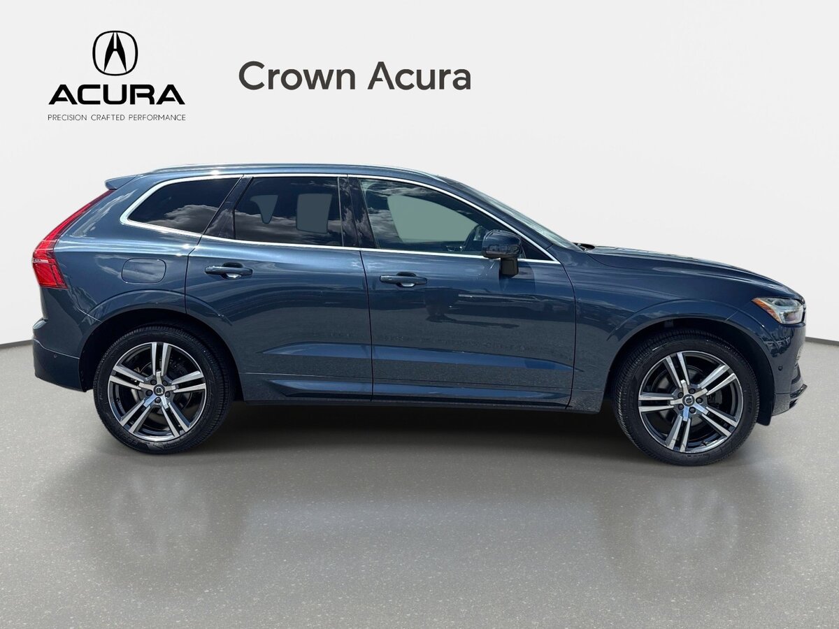Used 2018 Volvo XC60 T5 Momentum w/ Vision Package AWD/4WD image 5