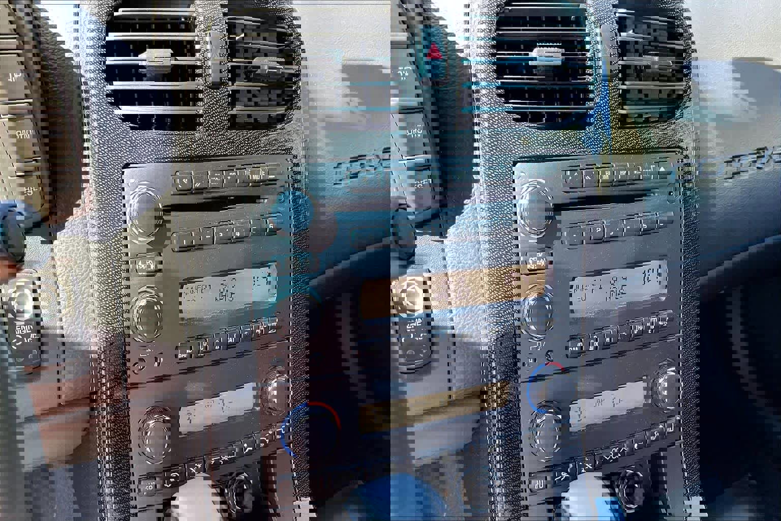 Used 2013 Chevrolet Corvette Coupe image 22