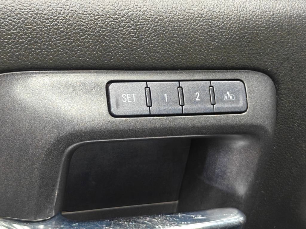 Used 2017 GMC Sierra 2500 Denali w/ Suspension Package, Off-Road image 50