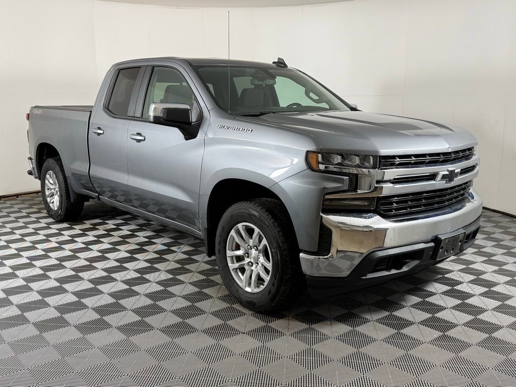 Used 2020 Chevrolet Silverado 1500 LT w/ All-Star Edition AWD/4WD image 2