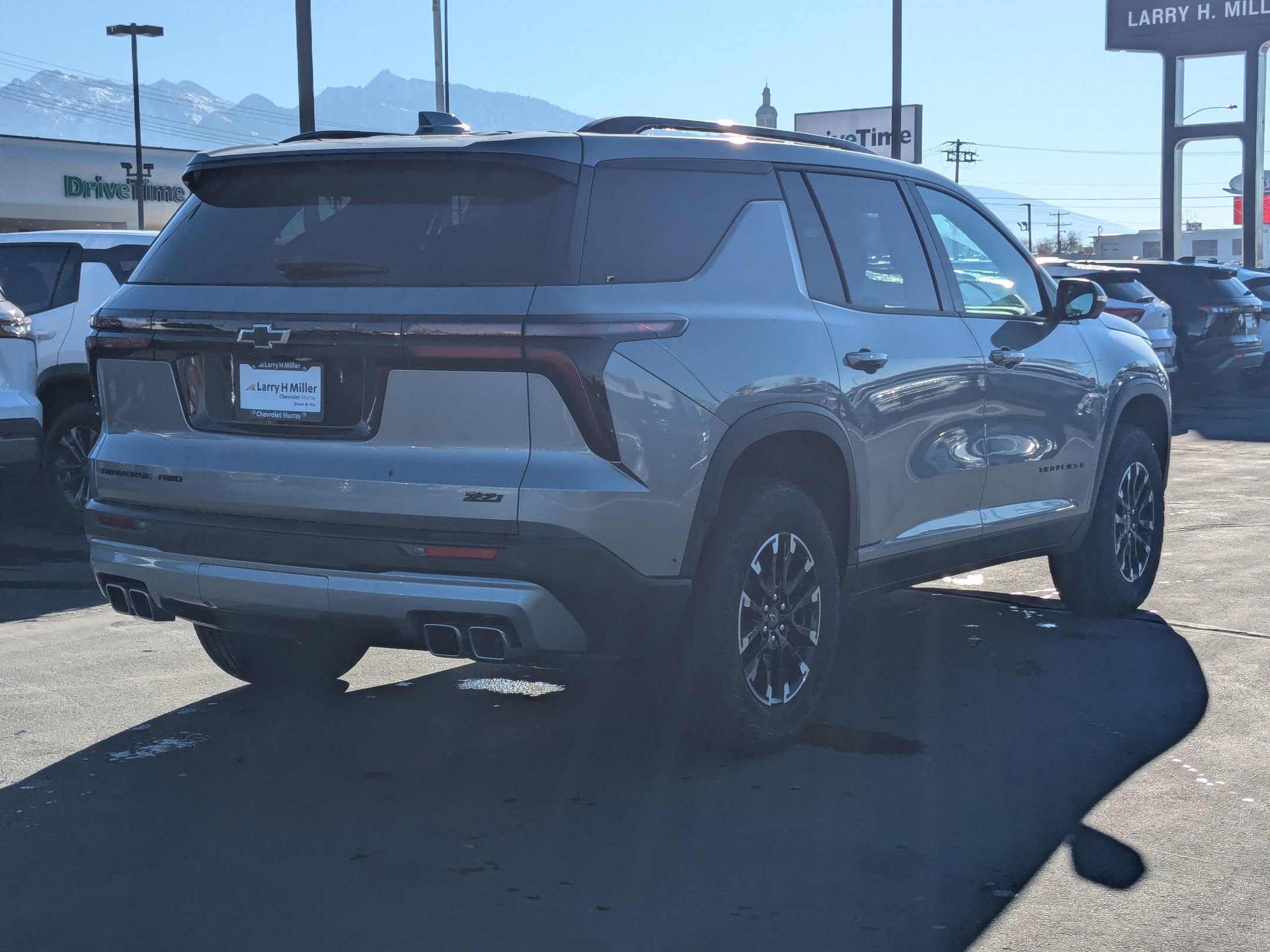 New 2025 Chevrolet Traverse Z71 w/ Enhanced Driving Package image 5