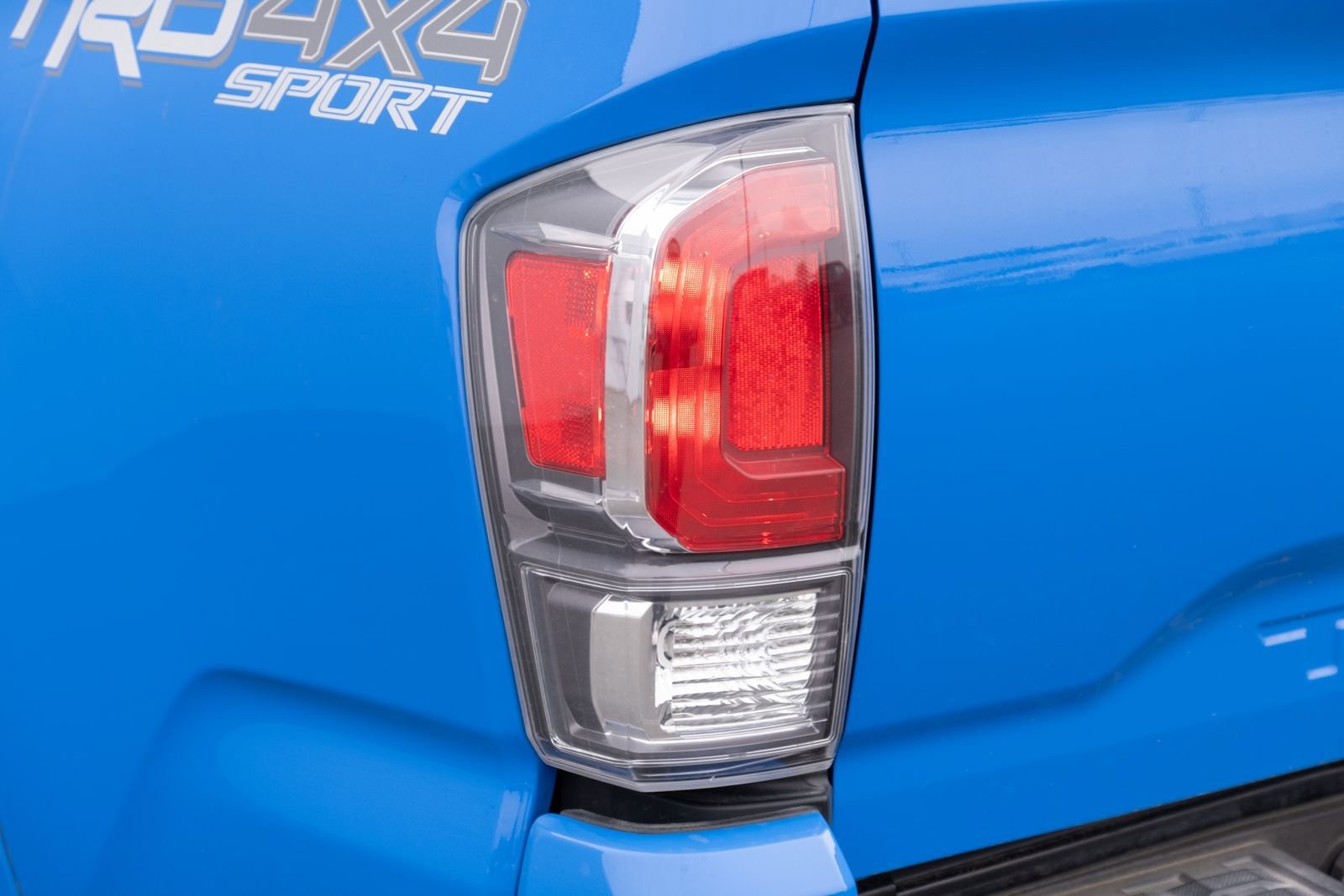 Used 2020 Toyota Tacoma TRD Sport image 20