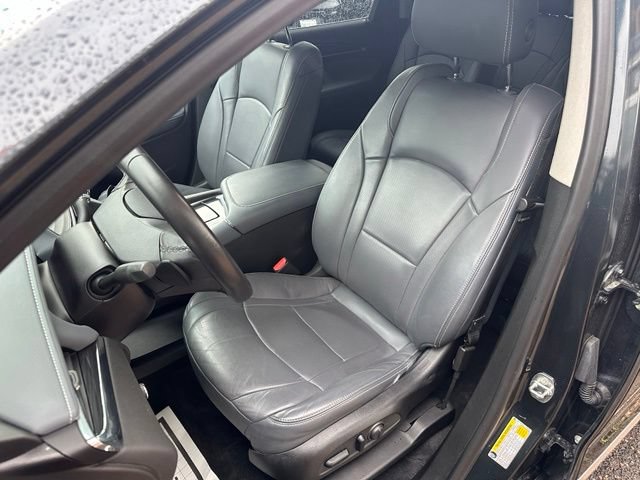 Used 2018 Buick Enclave Essence w/ Trailering Package AWD/4WD image 9
