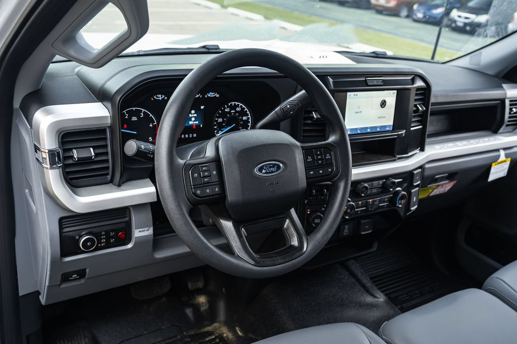 New 2026 Ford F550 4x4 Regular Cab Super Duty image 23