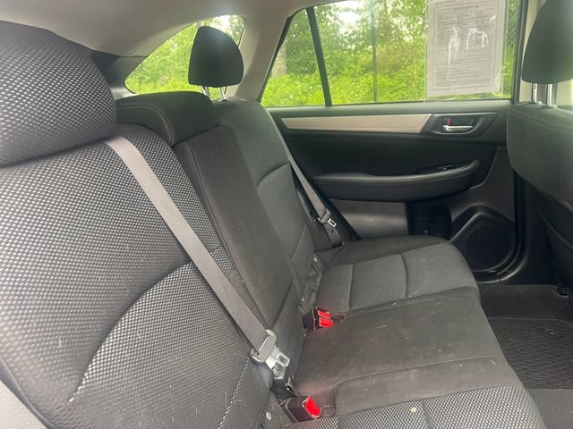 Used 2018 Subaru Outback 2.5i Premium AWD/4WD image 16