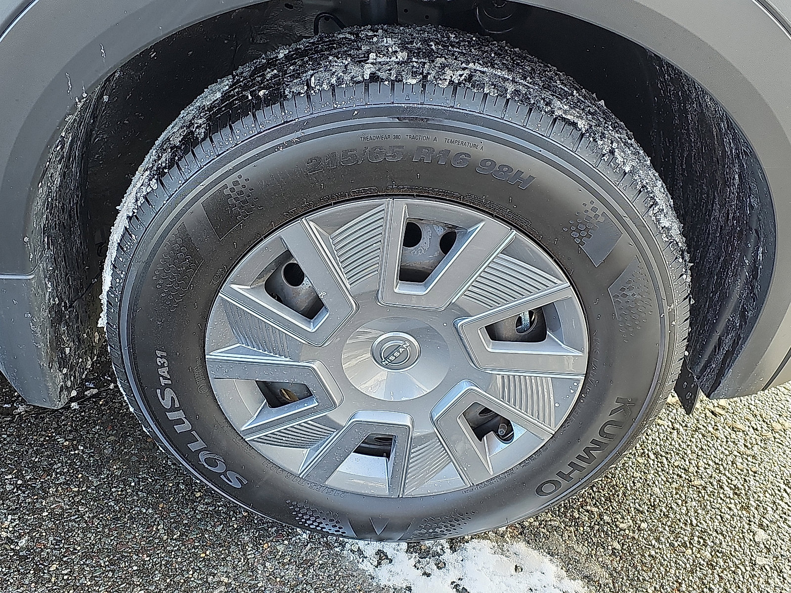 Certified 2025 Nissan Kicks S image 8