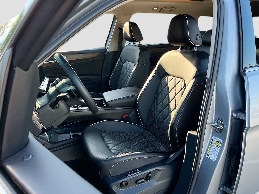 Used 2025 Volkswagen Atlas SEL Premium R-Line AWD/4WD image 20
