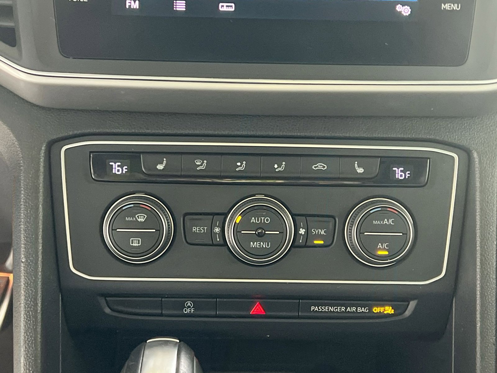 Used 2019 Volkswagen Atlas SE w/ Panoramic Sunroof Package image 18