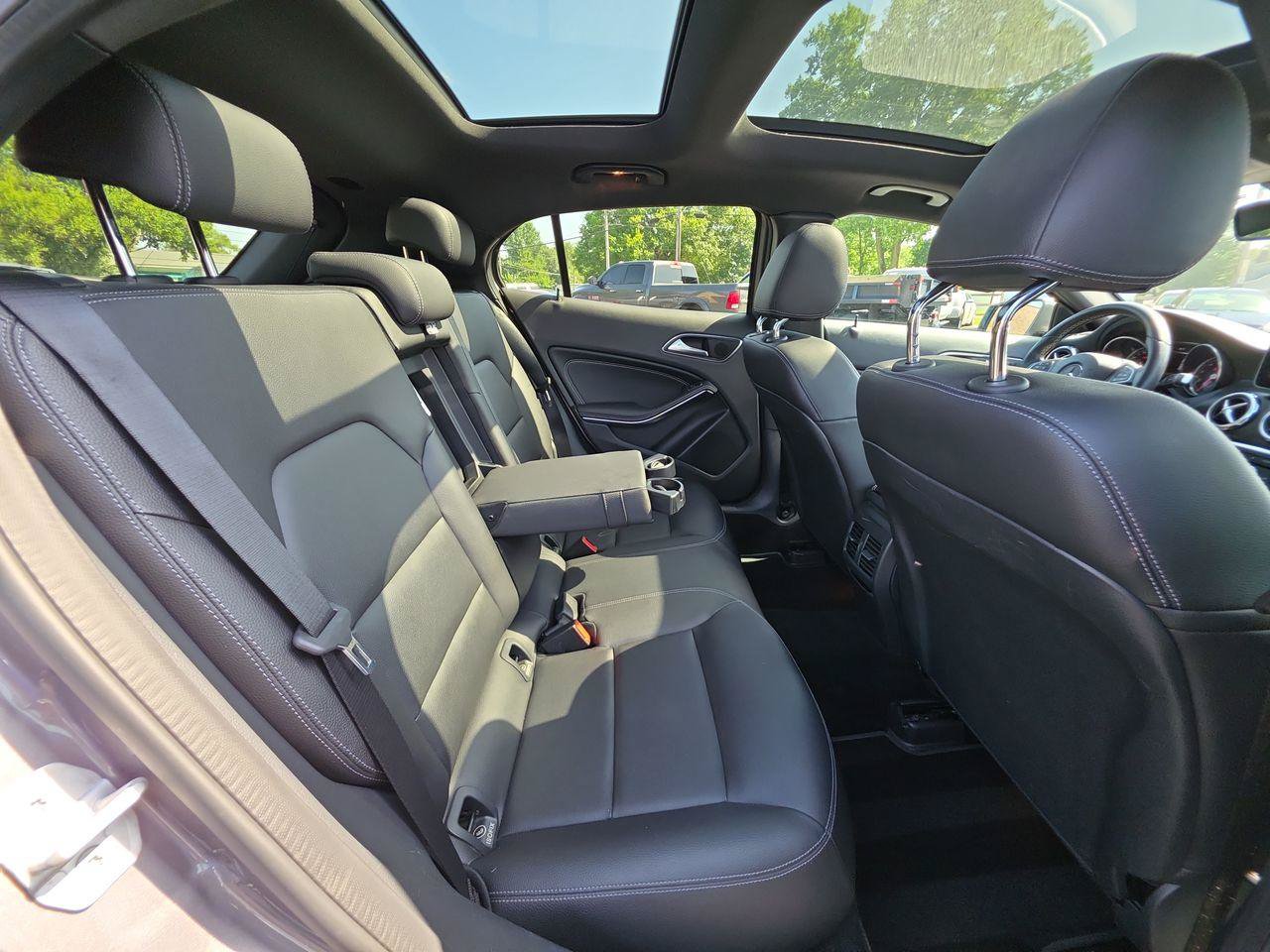 Used 2018 Mercedes-Benz GLA 250 4MATIC image 7