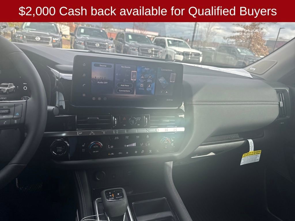 New 2026 Nissan Pathfinder Platinum image 18