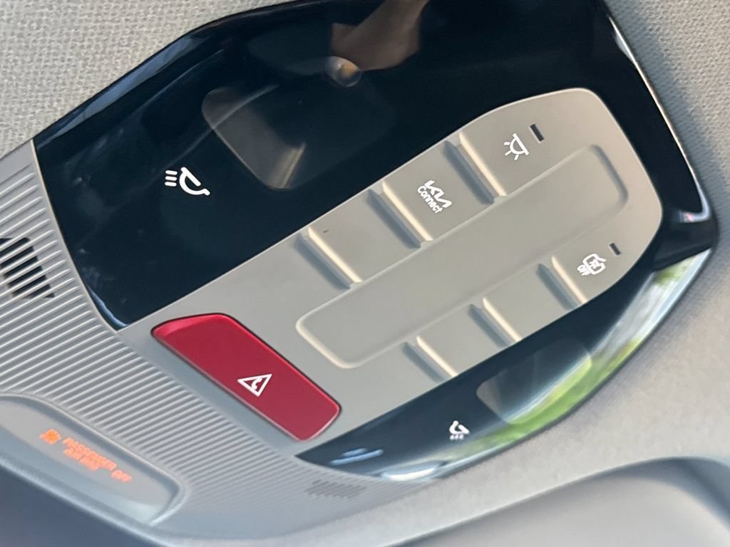 Used 2025 Kia K4 FWD image 21