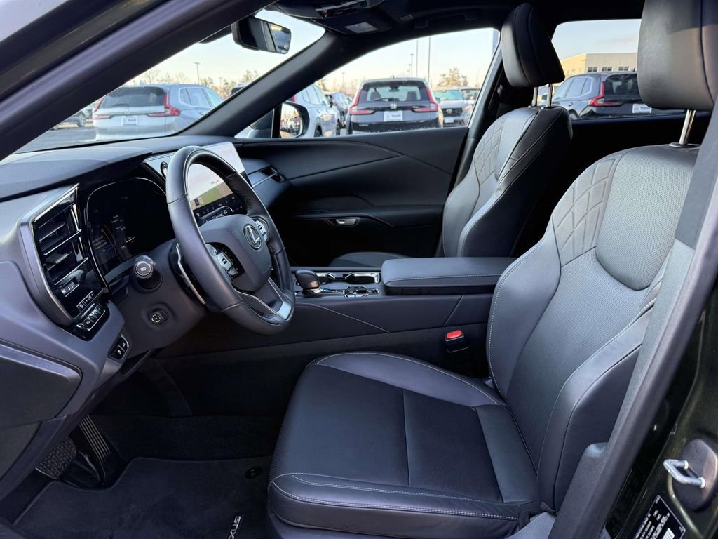 Used 2025 Lexus RX 350 Premium image 13