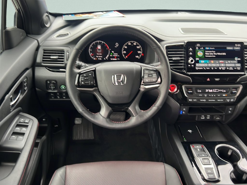 Used 2025 Honda Ridgeline Black Edition image 11