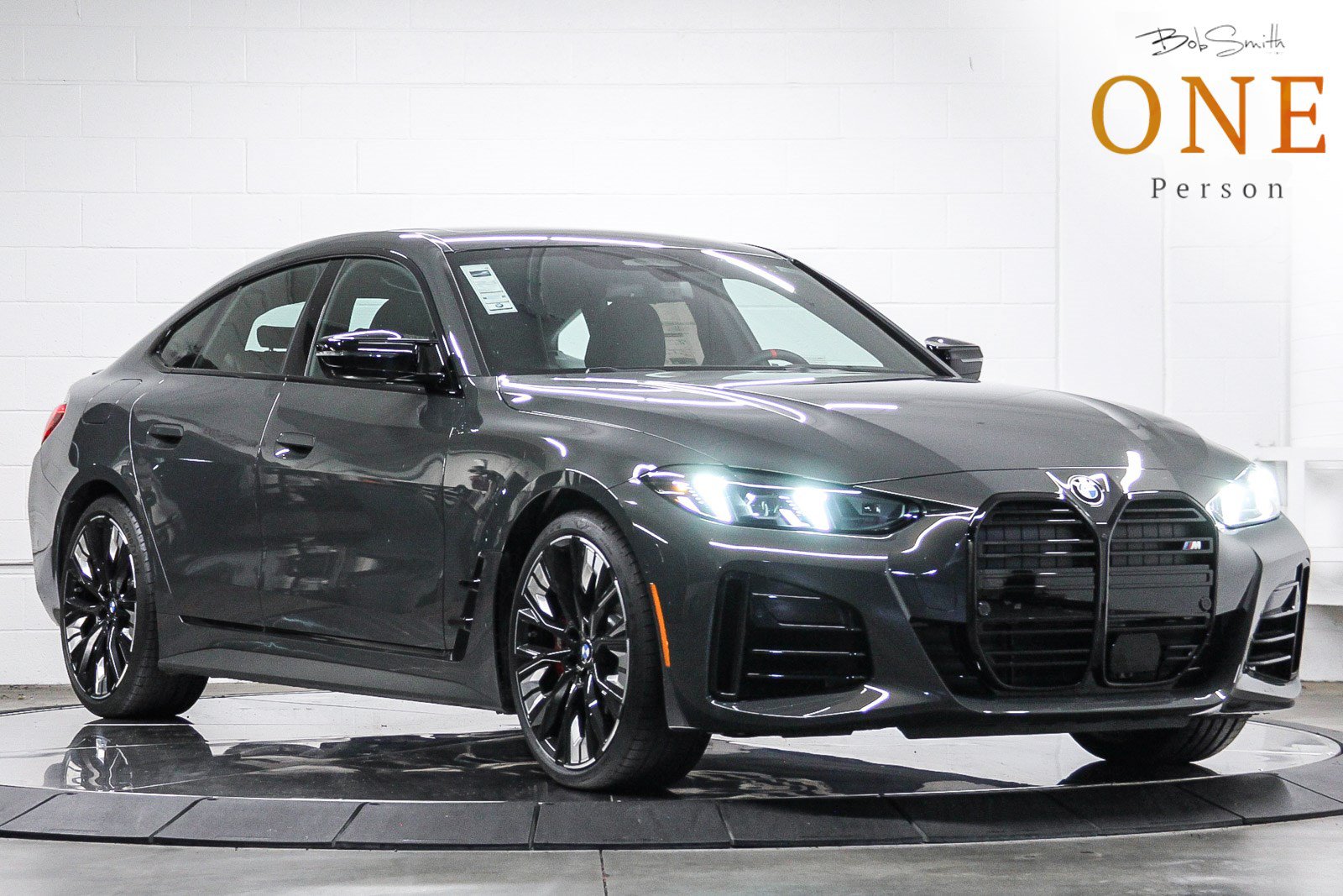 New 2026 BMW M440i w/ Premium Package RWD image 1
