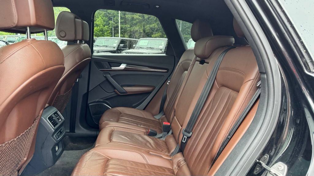 Used 2018 Audi Q5 2.0T Premium Plus w/ Premium Plus Package AWD/4WD image 9
