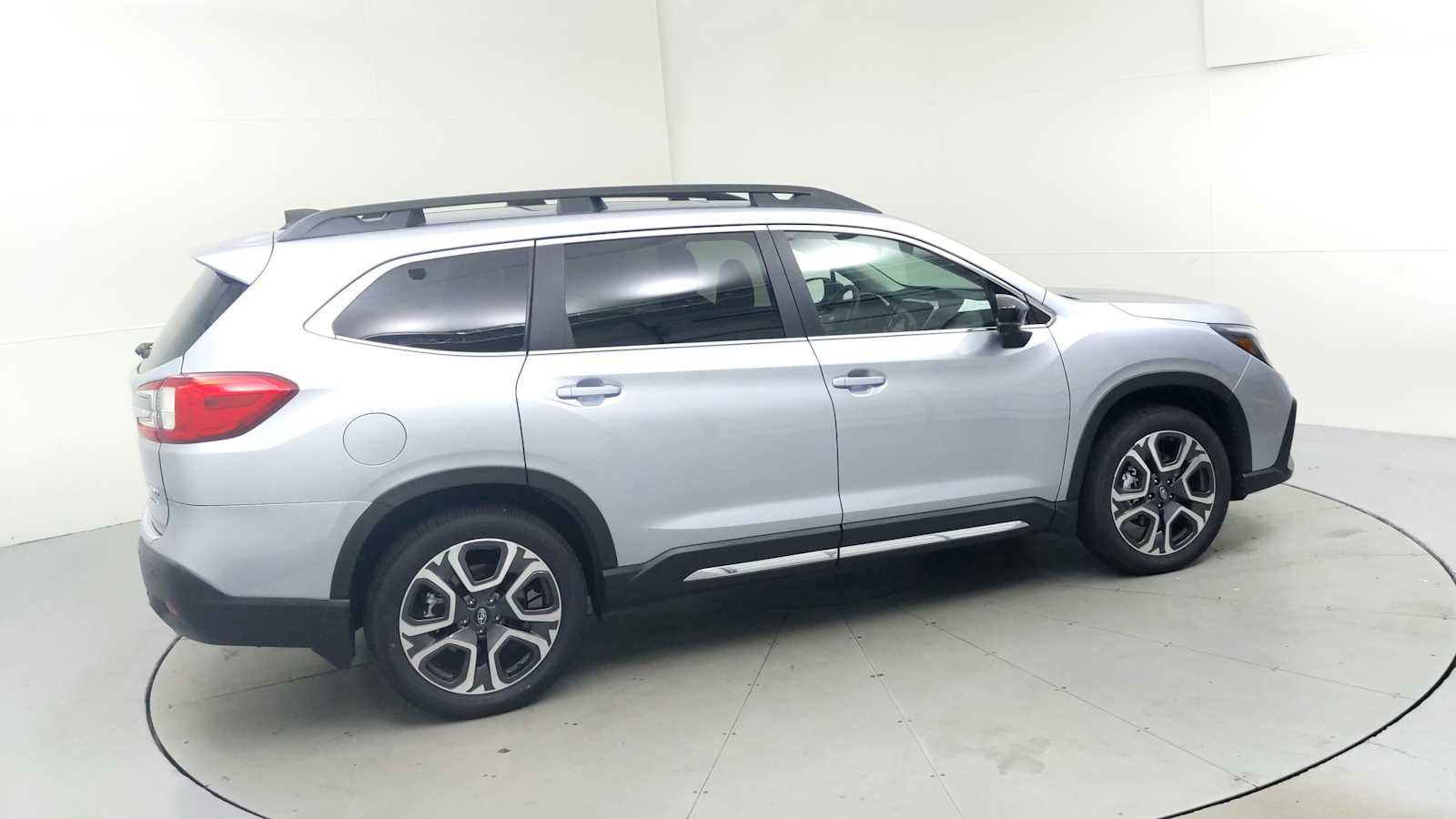 New 2025 Subaru Ascent Limited image 11