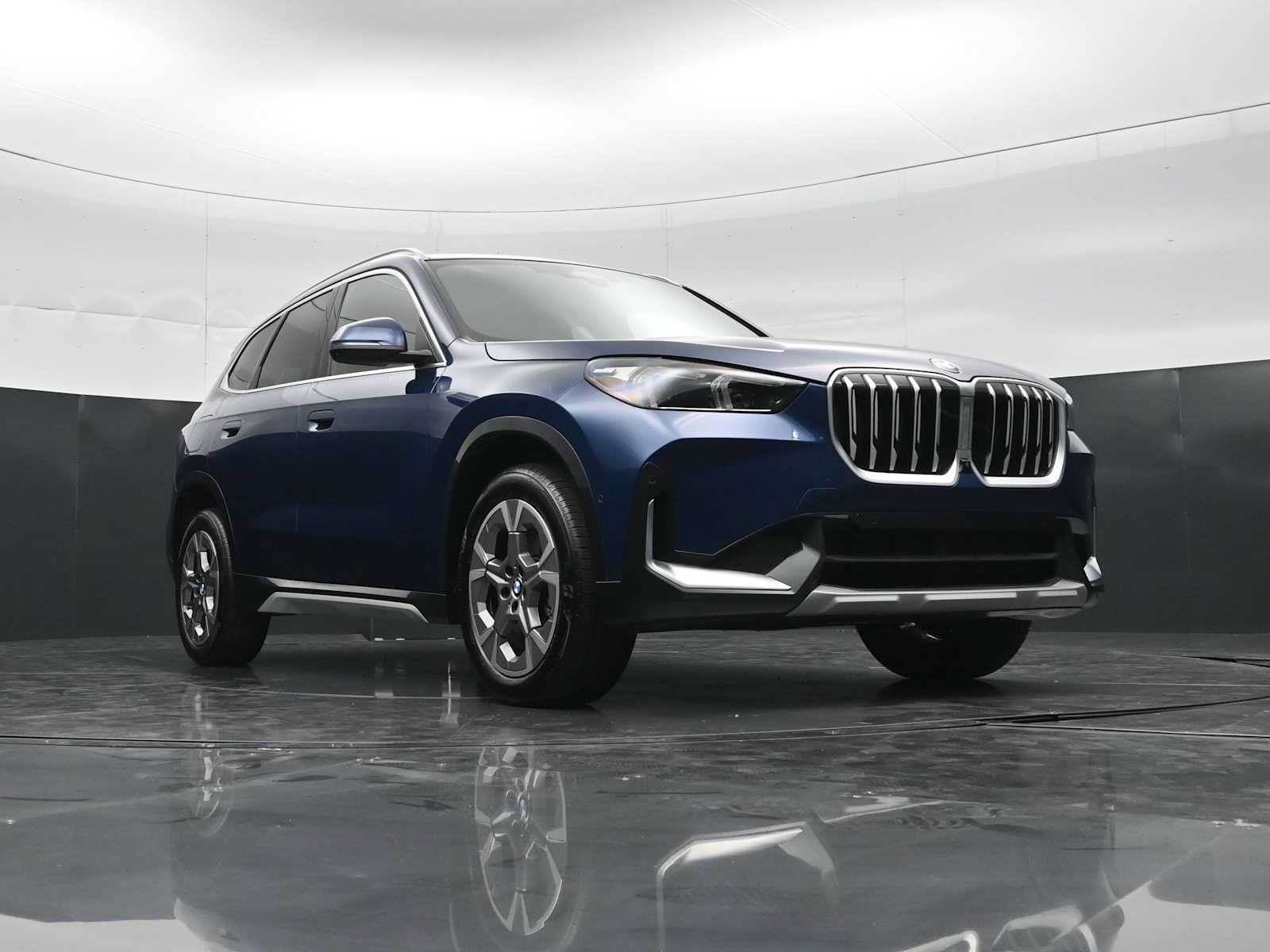 Used 2025 BMW X1 xDrive28i w/ Technology Package AWD/4WD image 27