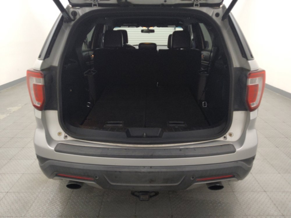 Used 2019 Ford Explorer XLT w/ Equipment Group 202A image 29