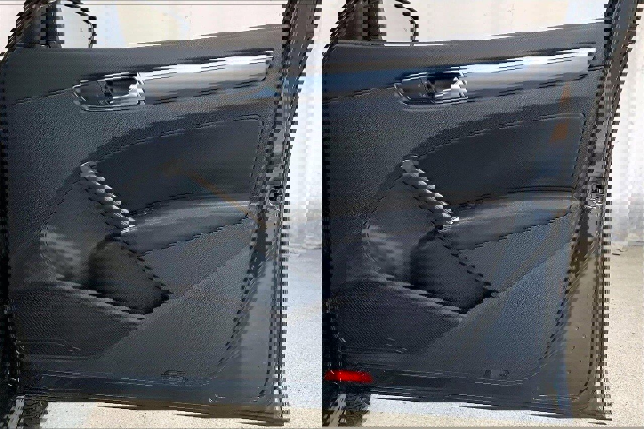 Used 2017 Volkswagen Passat 1.8T R-Line image 26