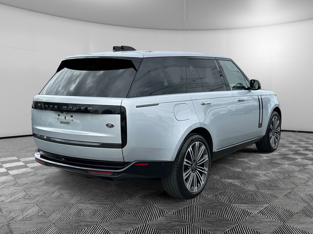 Used 2023 Land Rover Range Rover Autobiography AWD/4WD image 5