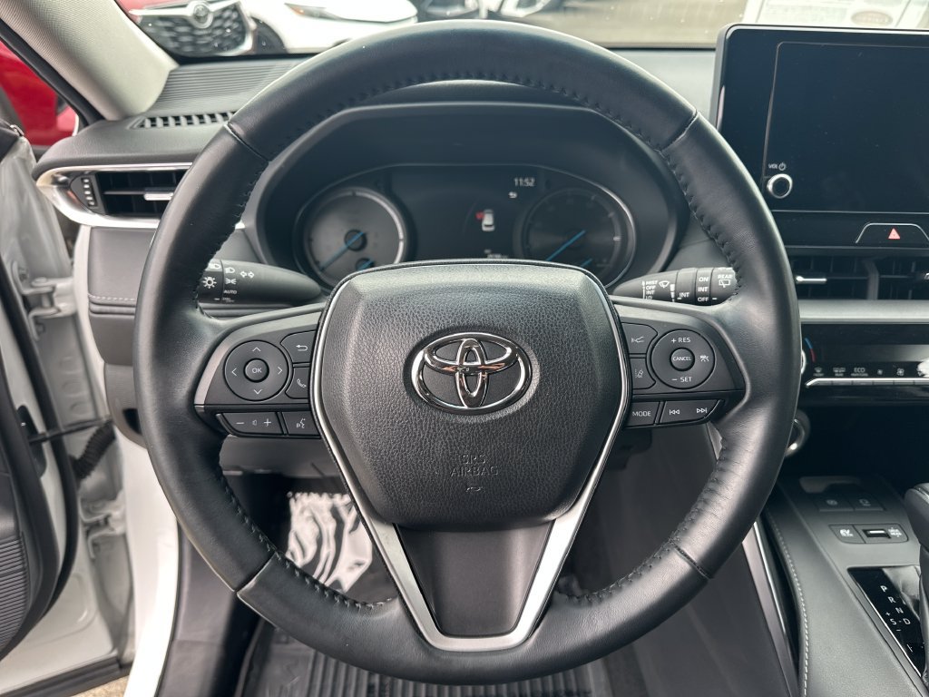 Certified 2024 Toyota Venza LE AWD/4WD image 18