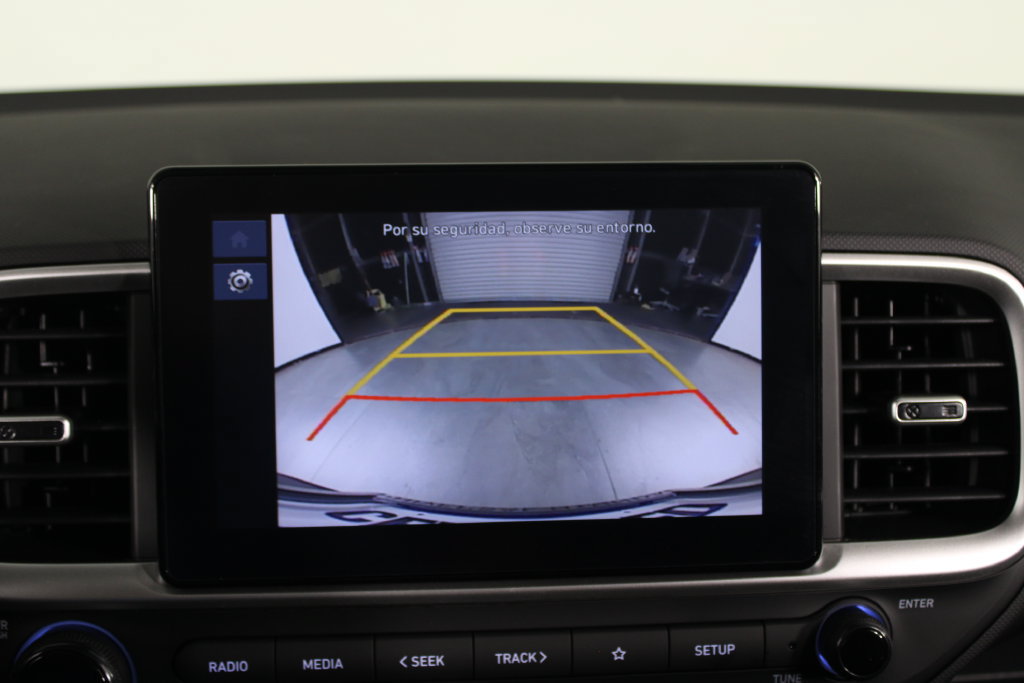 Certified 2026 Hyundai Venue SEL FWD image 28