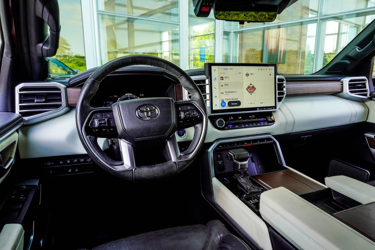 Used 2023 Toyota Tundra Capstone AWD/4WD image 16