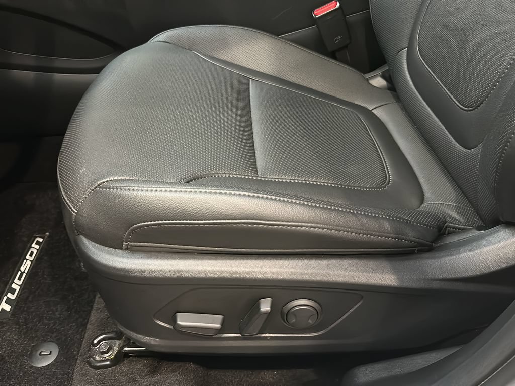 Certified 2025 Hyundai Tucson XRT AWD/4WD image 13