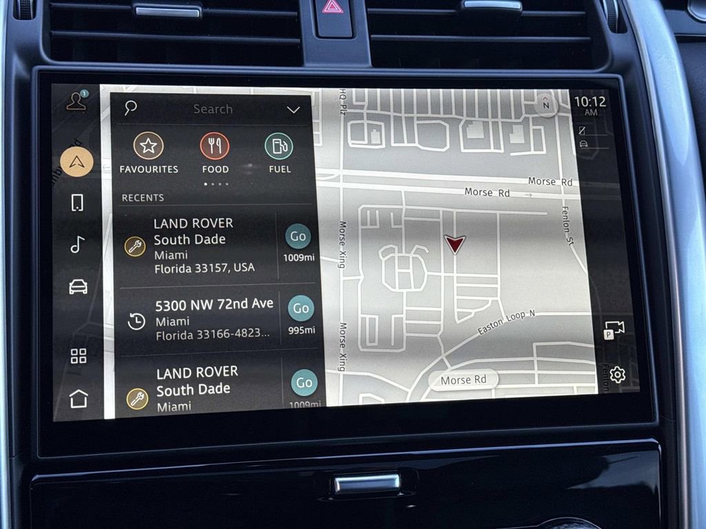 Used 2025 Land Rover Discovery S image 23