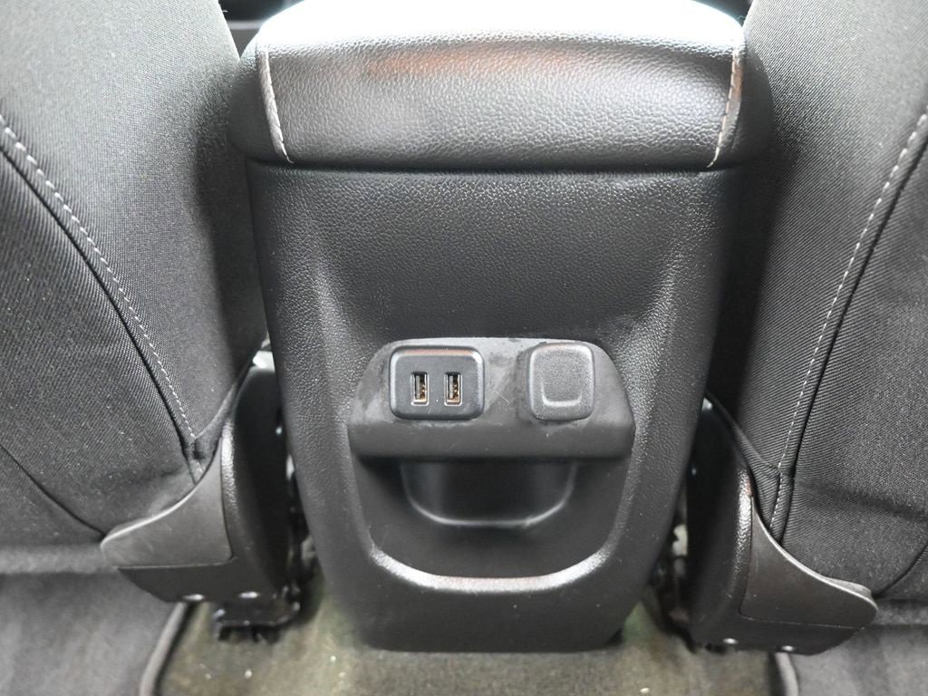 Used 2017 Chevrolet Colorado LT w/ LT Convenience Package image 25