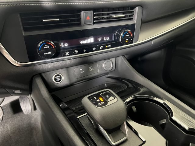 Used 2023 Nissan Rogue SV FWD image 19