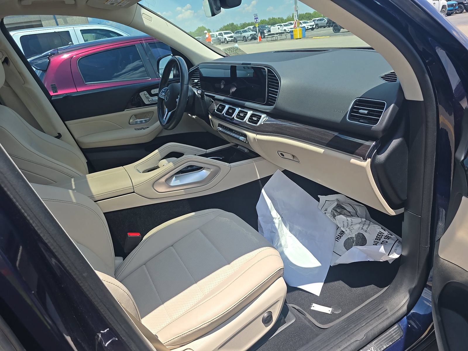 Used 2022 Mercedes-Benz GLE 350 w/ AMG Line Exterior image 11