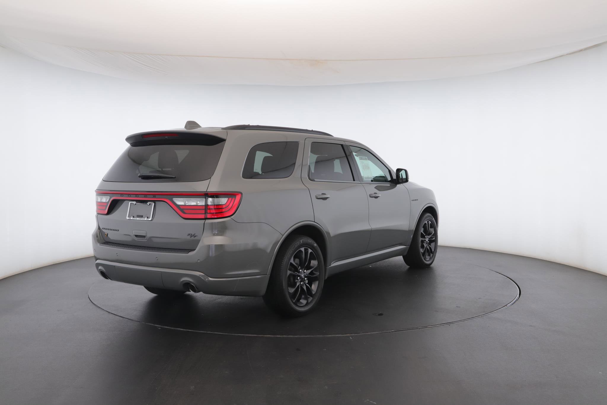 Used 2022 Dodge Durango R/T w/ Hemi Orange Plus Package image 30
