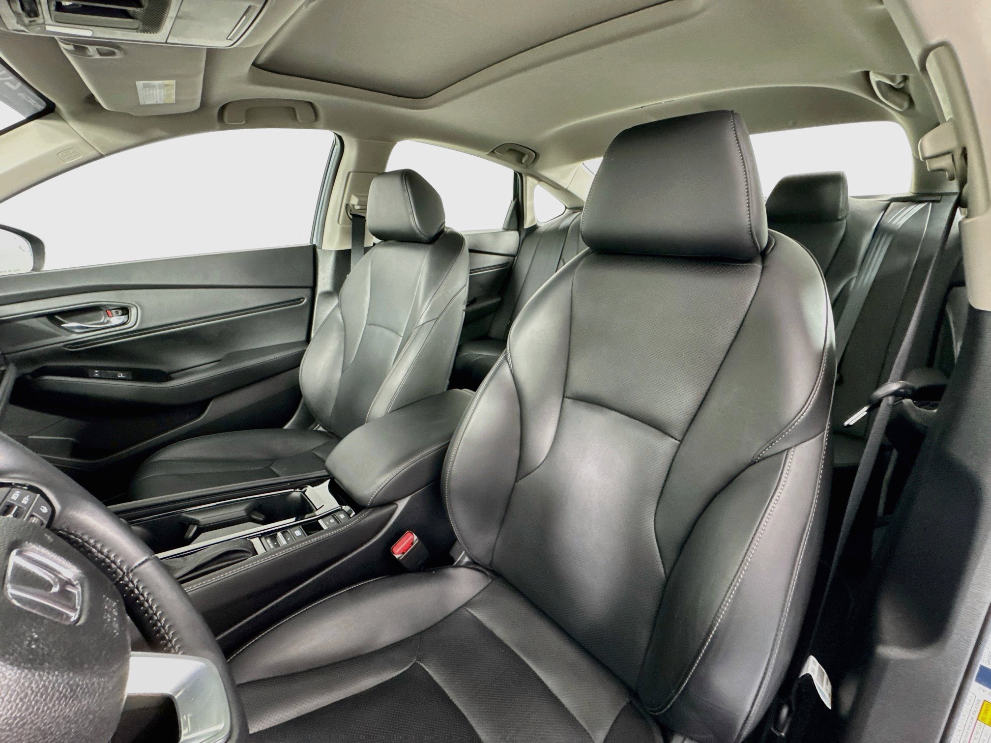 Certified 2024 Honda Accord Touring image 22