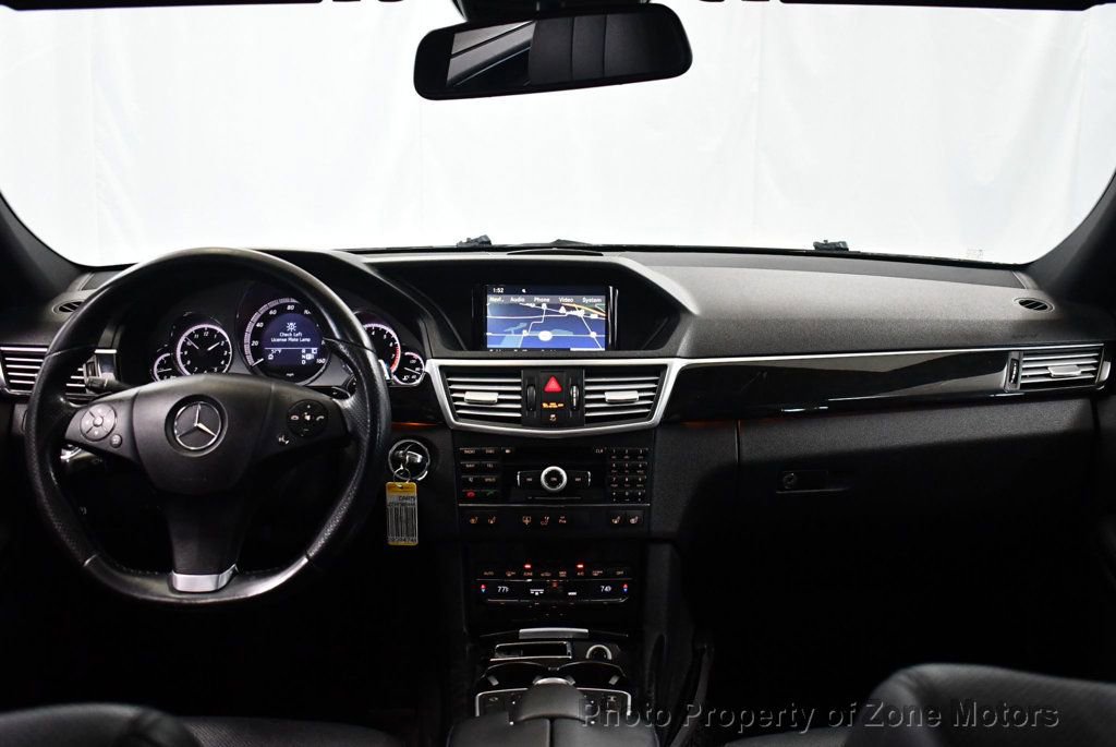 Used 2010 Mercedes-Benz E 550 4MATIC Sedan image 29