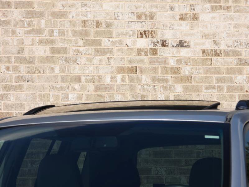 Used 2012 Toyota Highlander SE w/ Tow Pkg FWD image 6