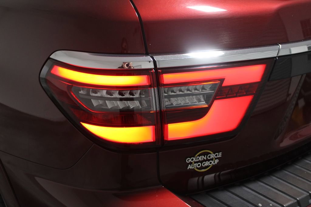 Used 2024 Nissan Armada Platinum w/ Captain's Chairs Package image 61