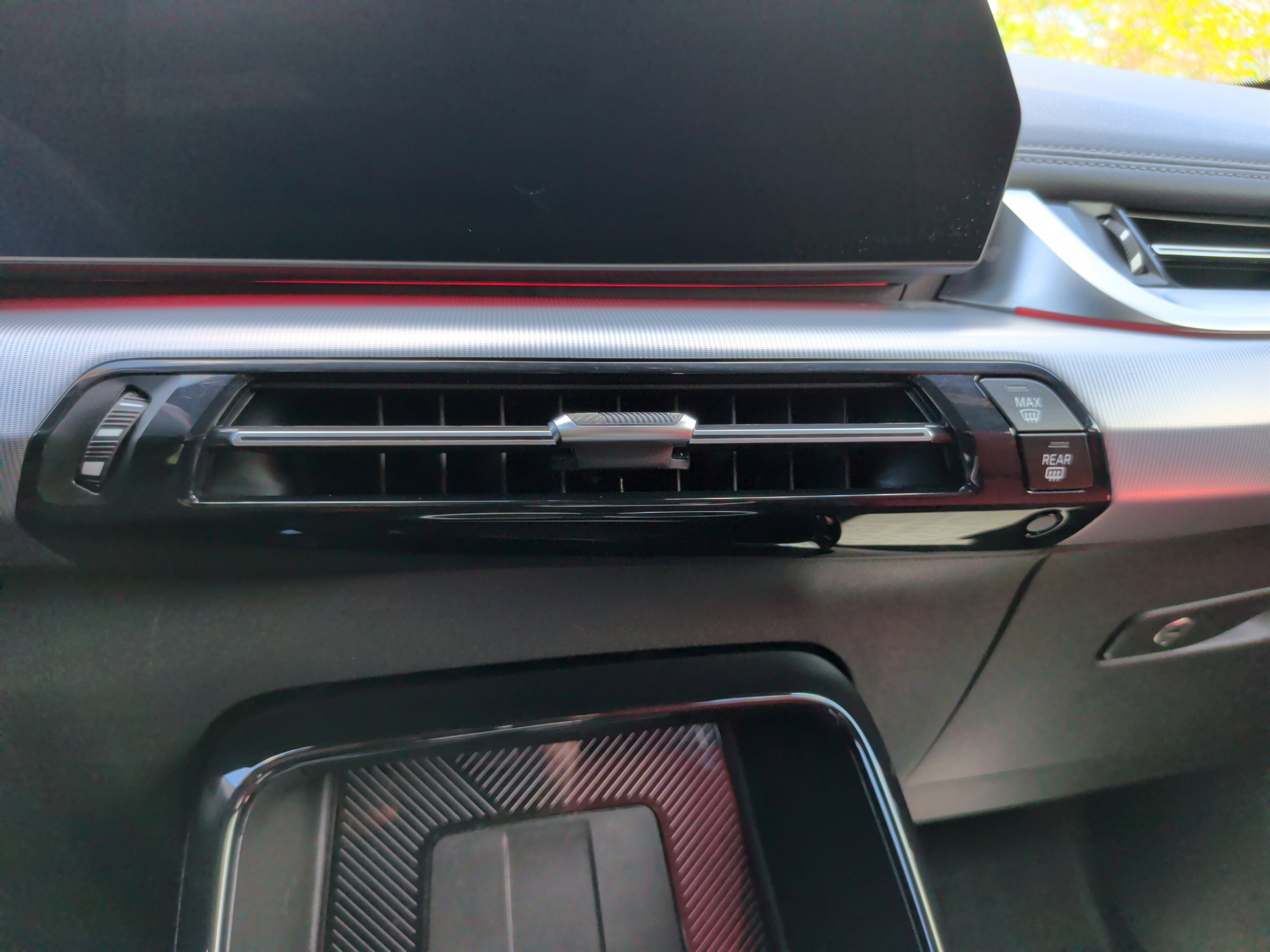 Used 2023 BMW X1 xDrive28i w/ Premium Package image 19