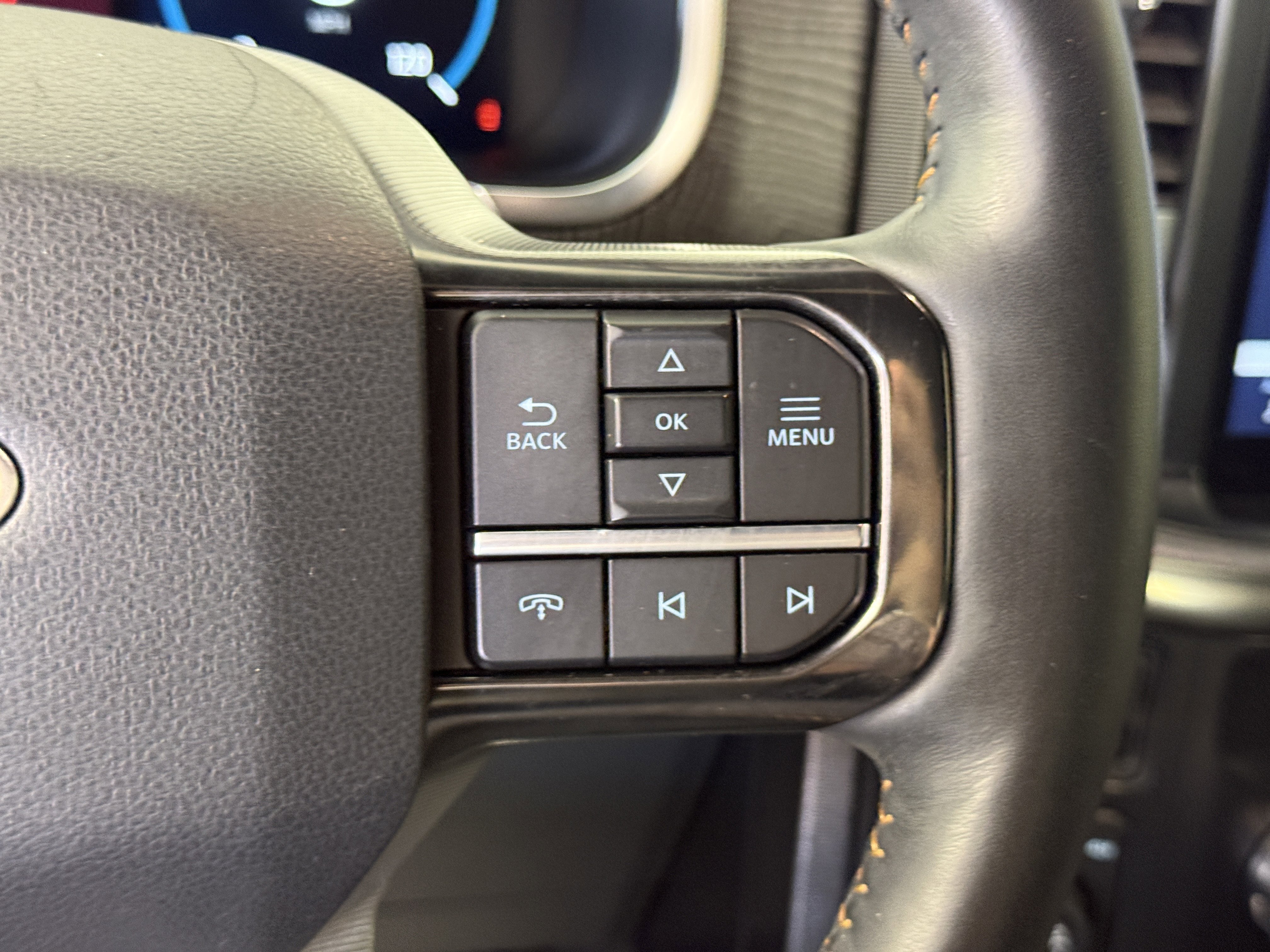 Certified 2022 Ford F150 Platinum w/ Equipment Group 701A High AWD/4WD image 29