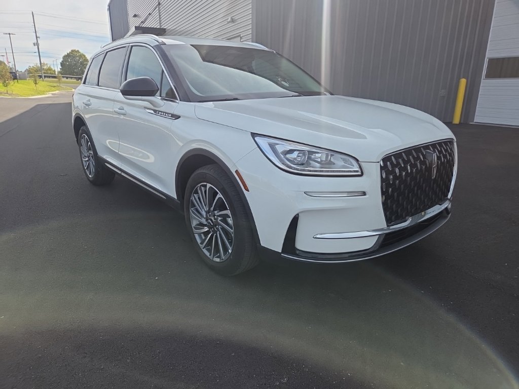 Used 2024 Lincoln Corsair Reserve FWD image 1