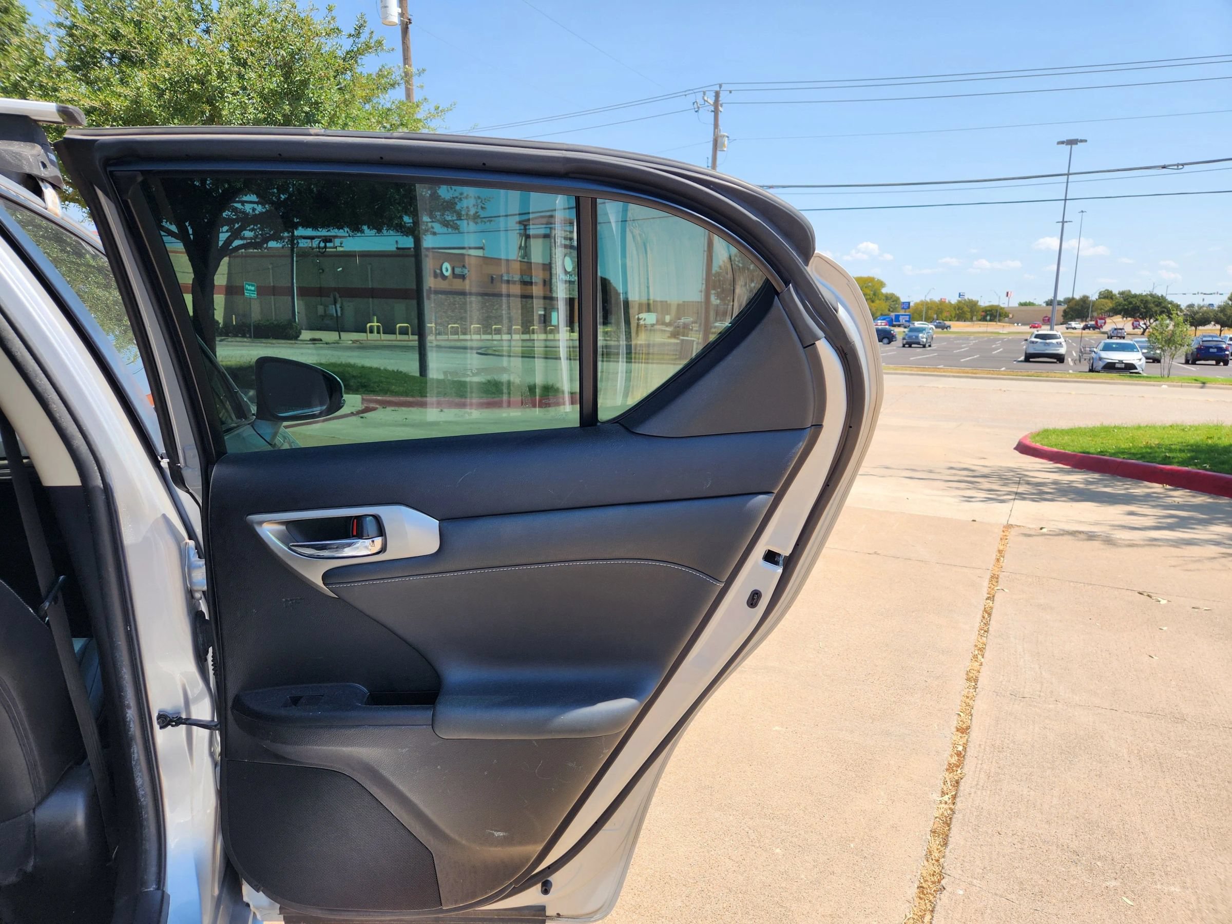 Used 2016 Lexus CT 200h FWD image 11